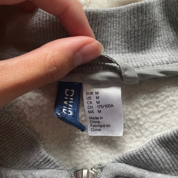 Bomber jacket - Picture 2 of 2